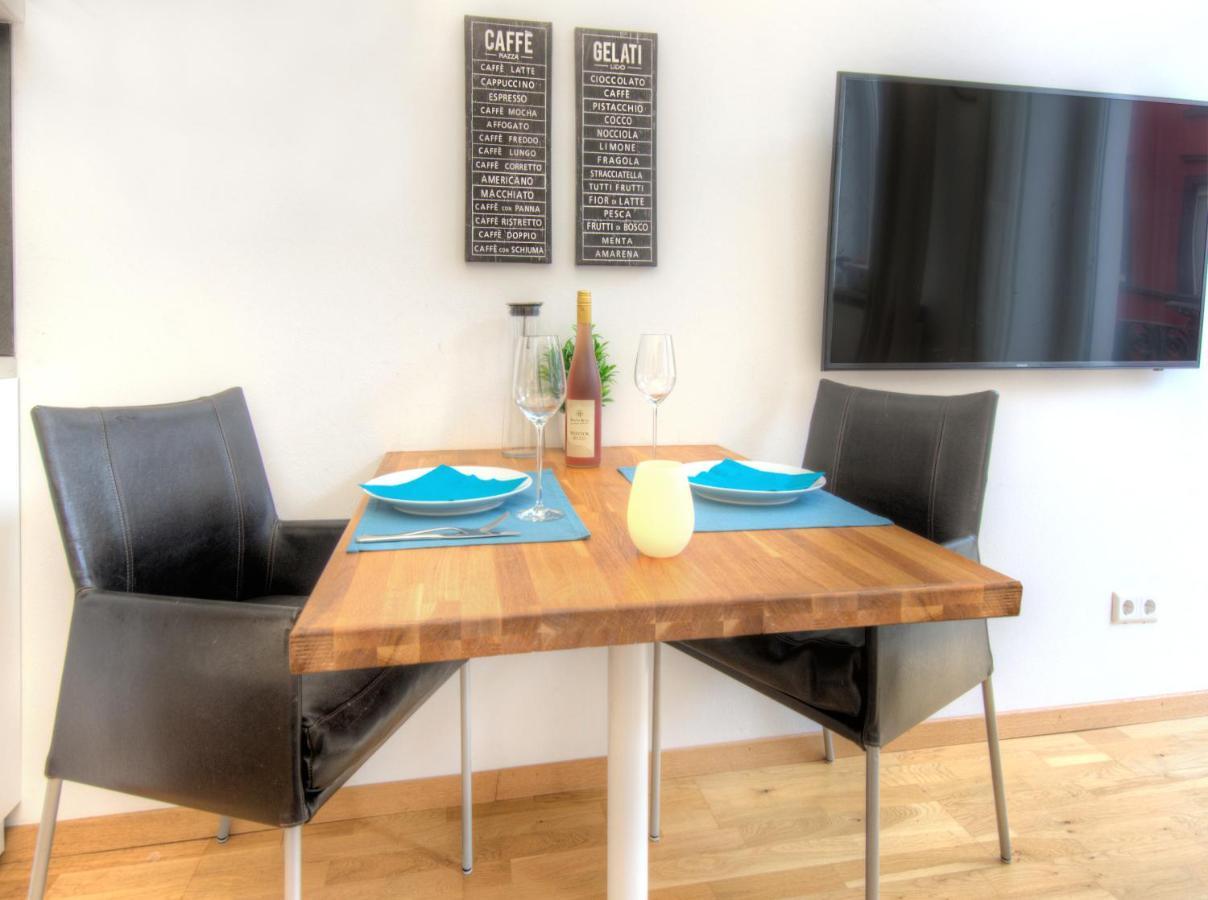 Altbaucharme In Der Stadtmitte Apartment คาร์ลสรูเฮอ ภายนอก รูปภาพ